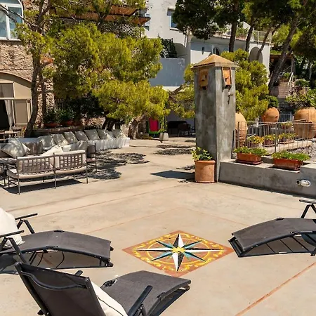 Terrazza Faraglioni Retreat * 카프리