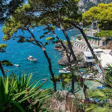 Terrazza Faraglioni Retreat Вилла