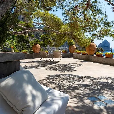 Вилла Terrazza Faraglioni Retreat